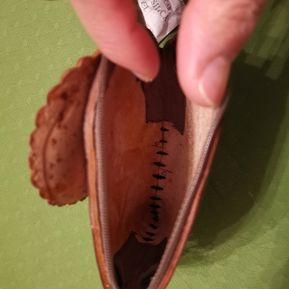 Handmade cowhide small bag - Picture 5 of 8